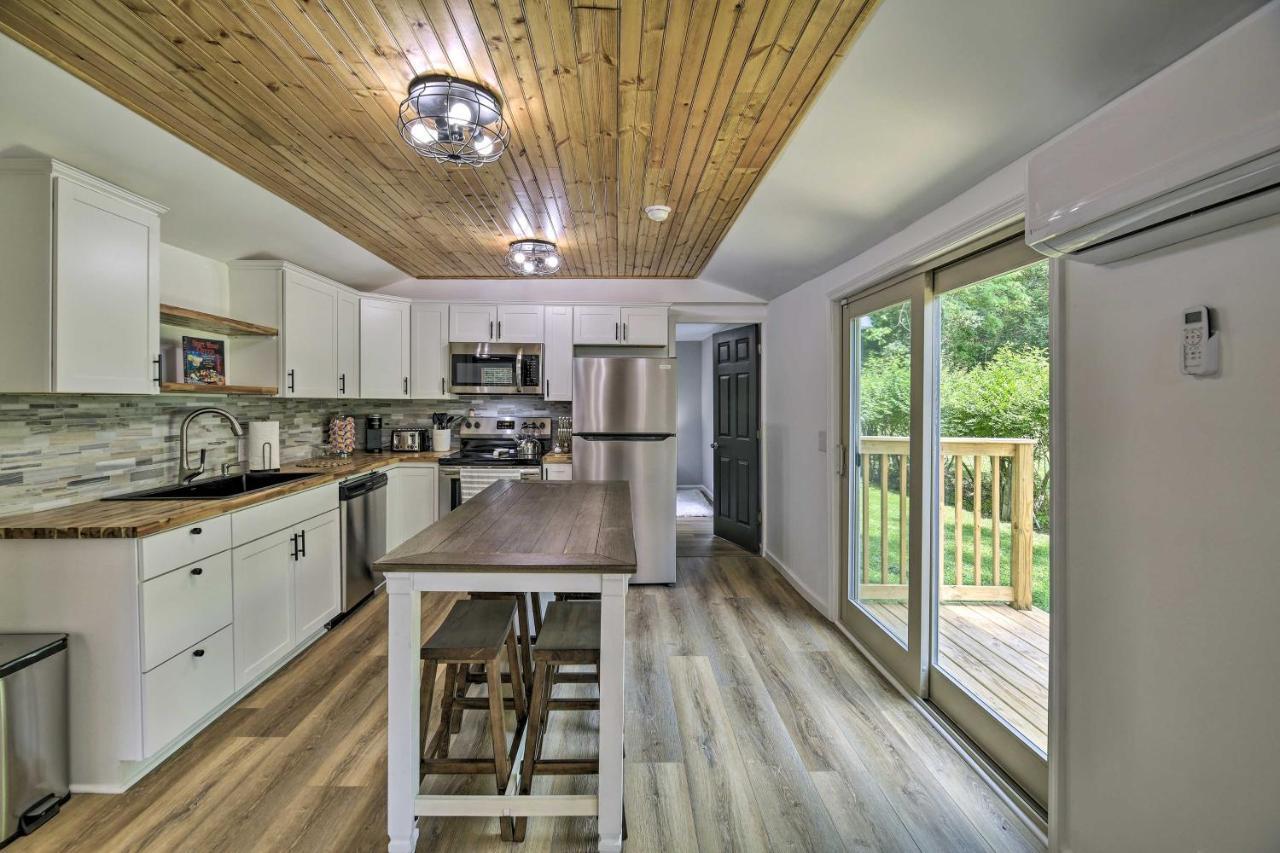 Updated Bristol Retreat About 2 Miles To Downtown! Exterior photo