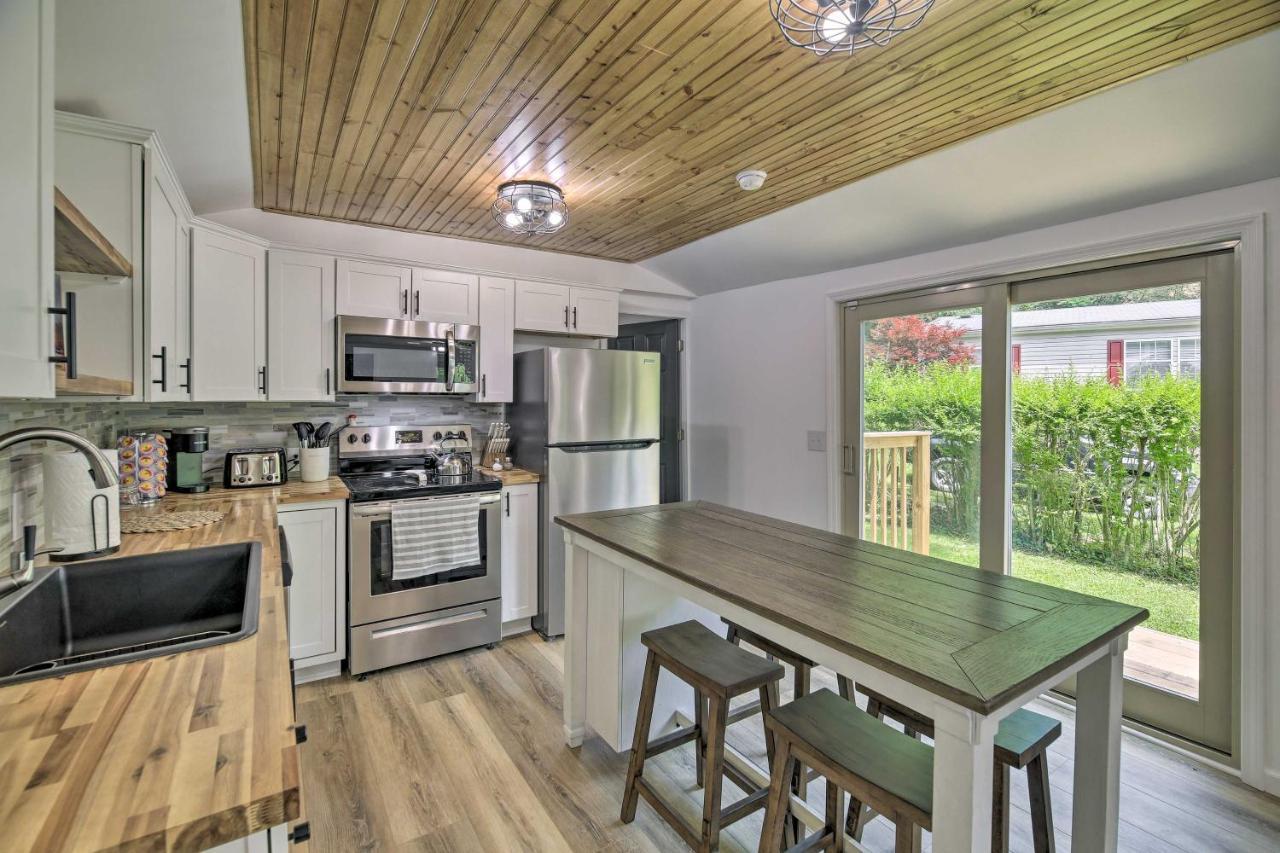 Updated Bristol Retreat About 2 Miles To Downtown! Exterior photo